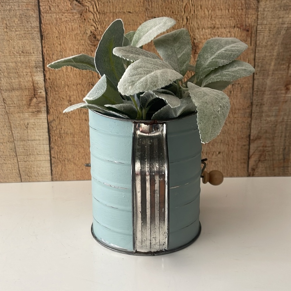 Upcycled Vintage Inspired Metal Sifter - Picture 3 of 6